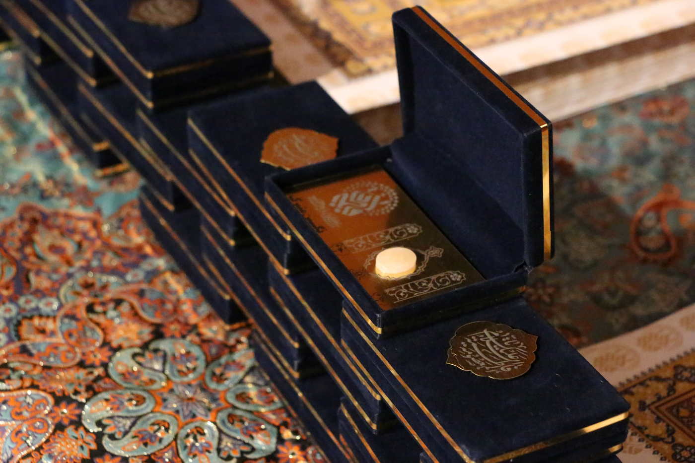 هدایای نفیس نمایشگاه از ماه تا آفتاب