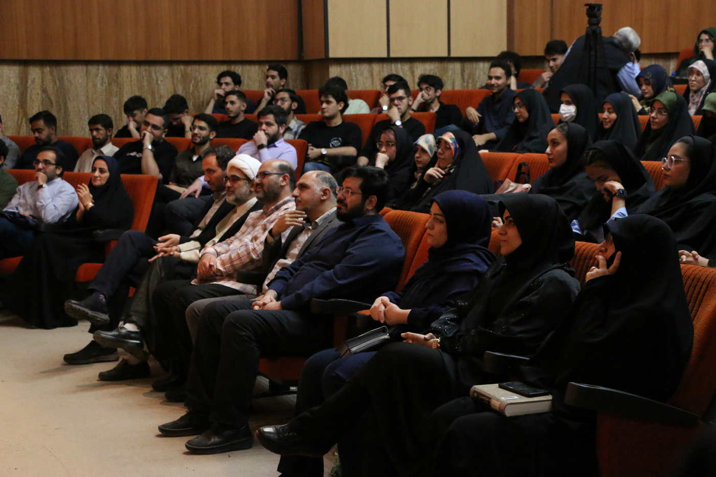 اختتامیه نمایشگاه از ماه تا آفتاب