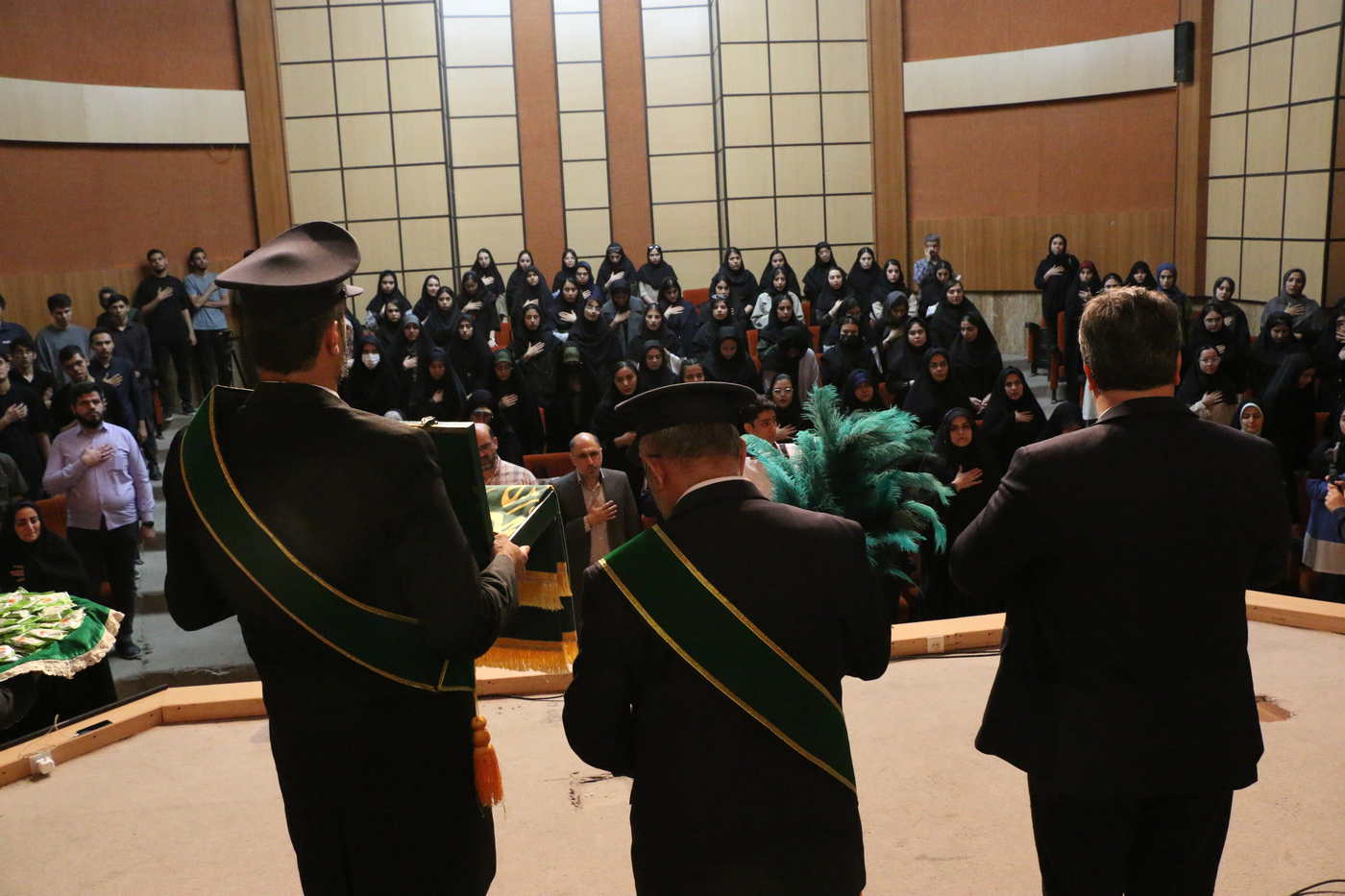 اختتامیه نمایشگاه از ماه تا آفتاب