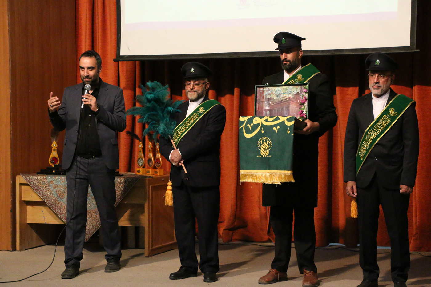 اختتامیه نمایشگاه از ماه تا آفتاب