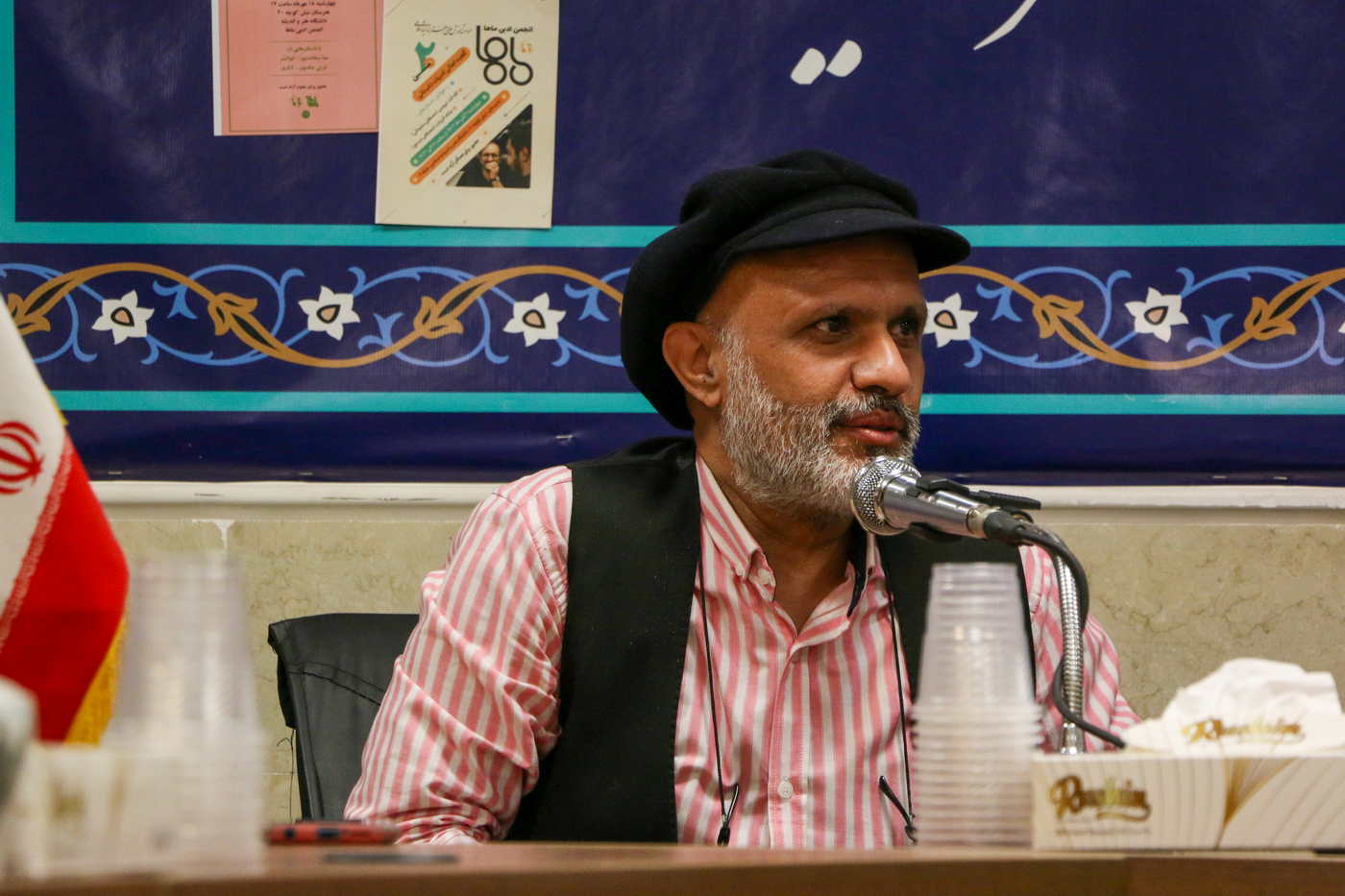 جشن یکسالگی انجمن ادبی ماها با حضور محمدحسن شهسواری