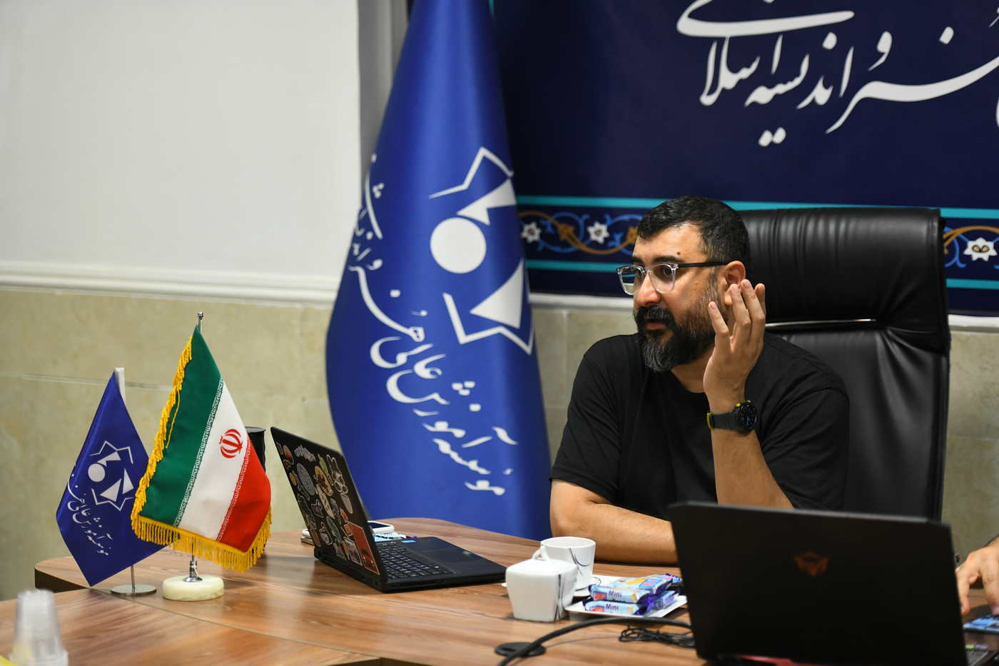 کارگاه عکاسی دومین سوگواره هنر و اندیشه عاشورایی