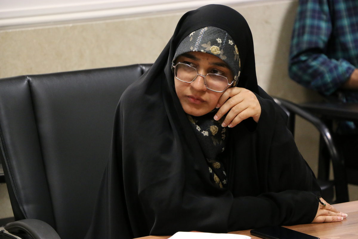 بررسی سبک‌های پوششی رایج در دنیای مد 2 (3)