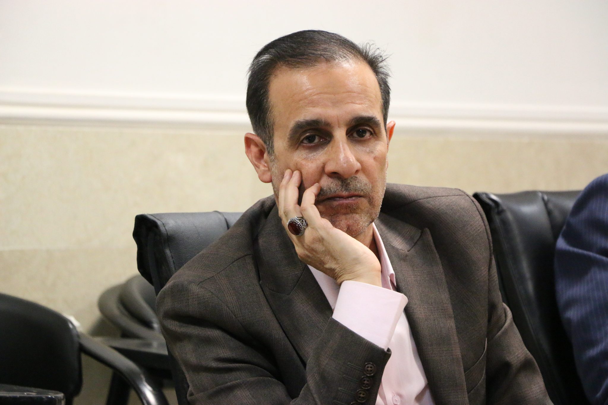 دکتر احمد پهلوانیان (1)