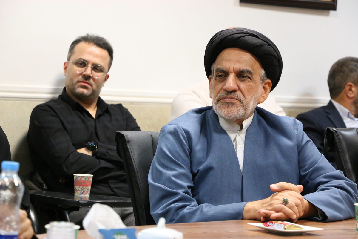 دکتر سیدابوالقاسم حسینی ژرفا