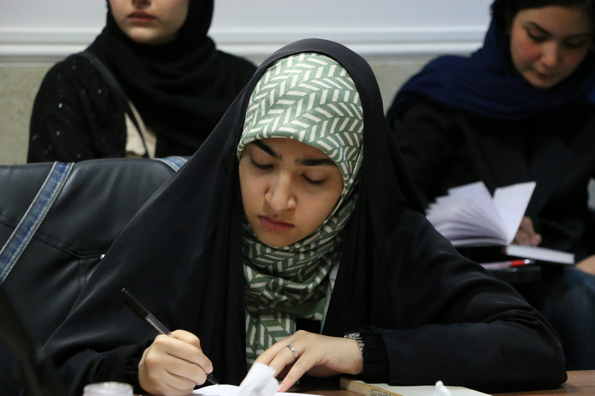 14040709 - کارگاه اسطوره شناسی - عباسی (093)