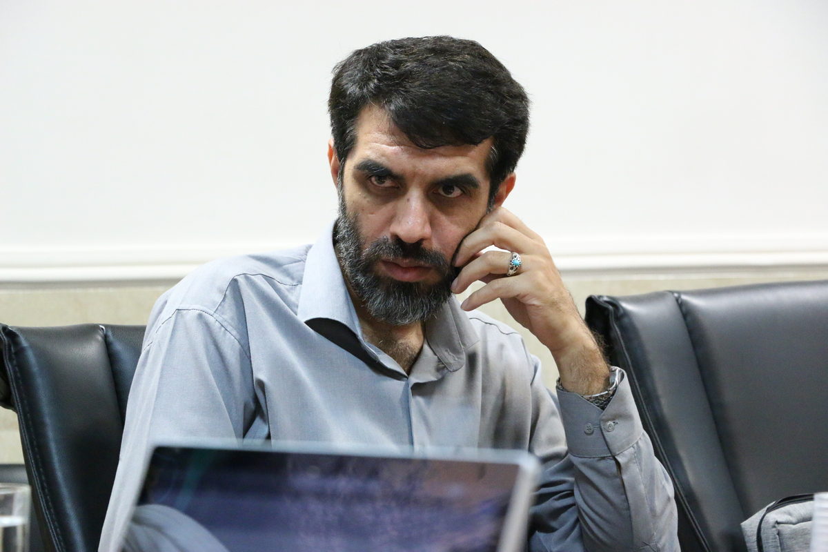 14040724 - کرسی علمی ترویجی - پرهمت,بازرگانی,پناهی,مفتونی,جهانگشا (025)