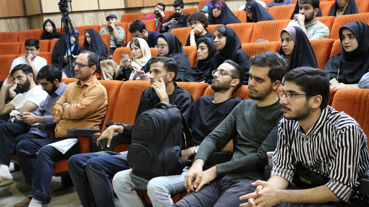 14040801 - نشست انتقال تجربه - قادری - هادی قادری (160)