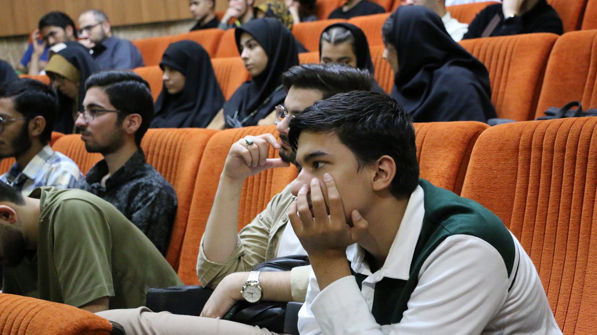 14040801 - نشست انتقال تجربه - قادری - هادی قادری (188)