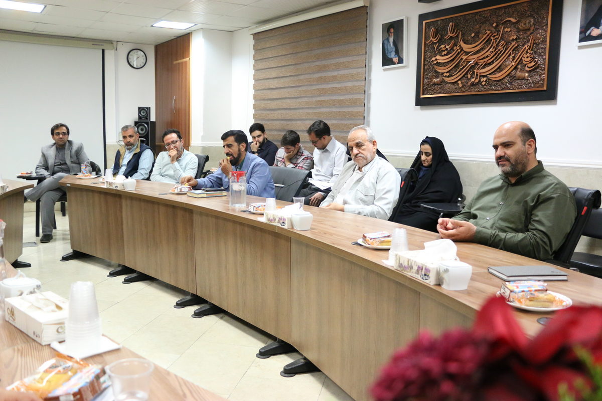 14040810 - تودیع و معارفه - پرهمت,سرانجام,پارسا,ژرفا,موسوی,بازرگانی (174)