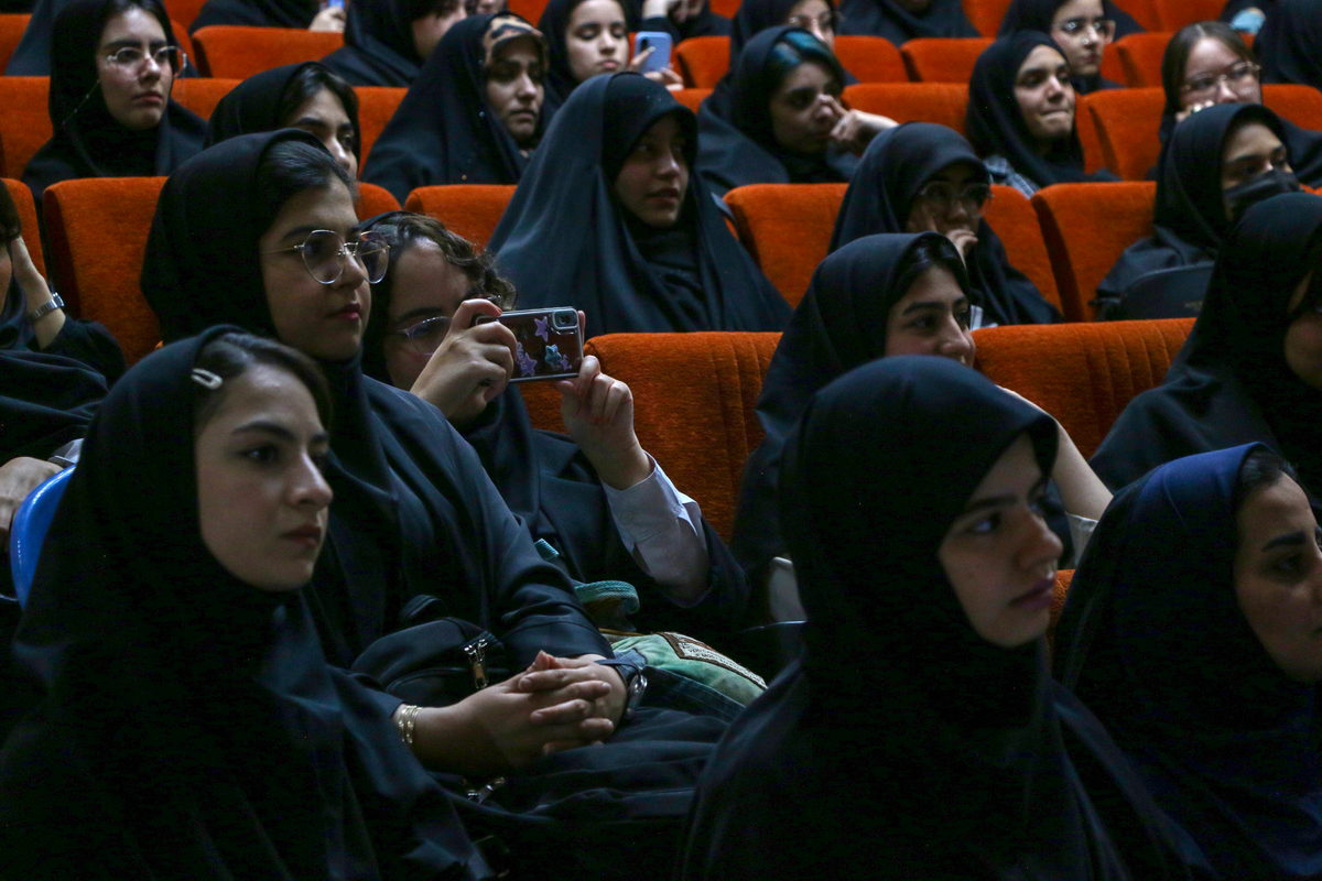 14040810 - جشن نودانشجویان 1404 - پارسا,گلدوست,موسوی,عبدلی (262)