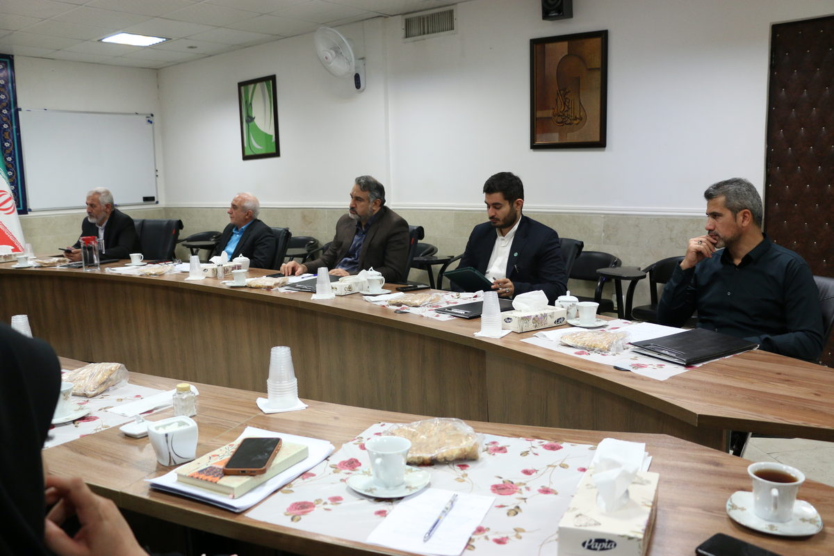 14040812 - جلسه هیئت نظارت و بازرسی وزارت علوم - سرانجام,جهانگشا,پارسا (003)