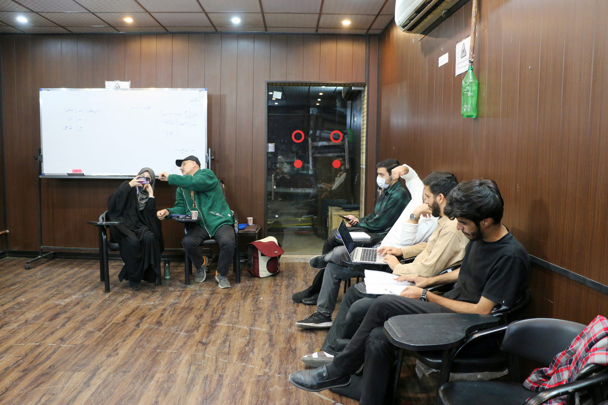 14040821 - کارگاه فیلمسازی - خوشبخت (001)