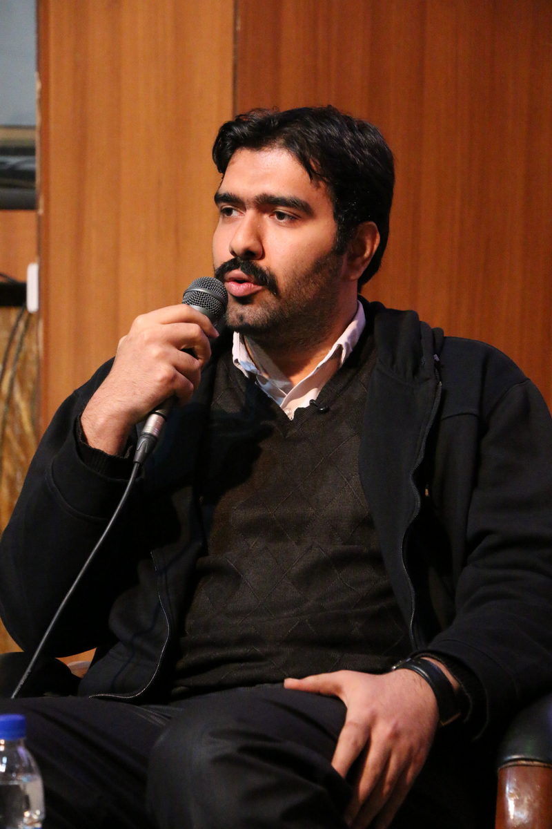 اکران و نقد فیلمهای روز مردگان و این قانون گروه (13)