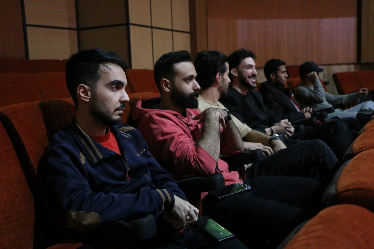 اکران و نقد فیلمهای روز مردگان و این قانون گروه (5)