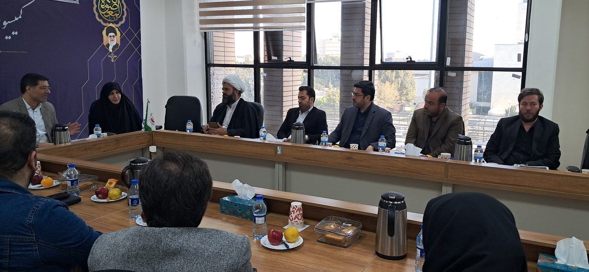 تفاهمنامه دانشگاه هنر و اندیشه با کمیسیون فرهنگی اجتماعی شورای شهر قم (5)