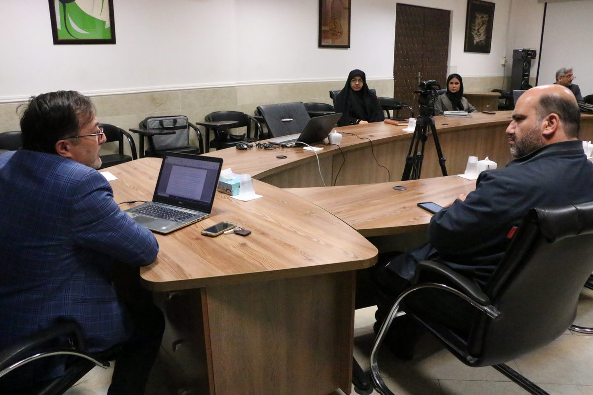 پنجمین کرسی علمی ترویجی دانشگاه هنر و اندیشه، دکتر موسوی گیلانی، دکتر سعیدی زاده، دکتر پرهمت (4)