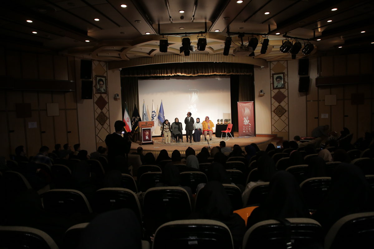 اختتامیه دومین سوگواره ملی هنر و اندیشه عاشورایی (25)