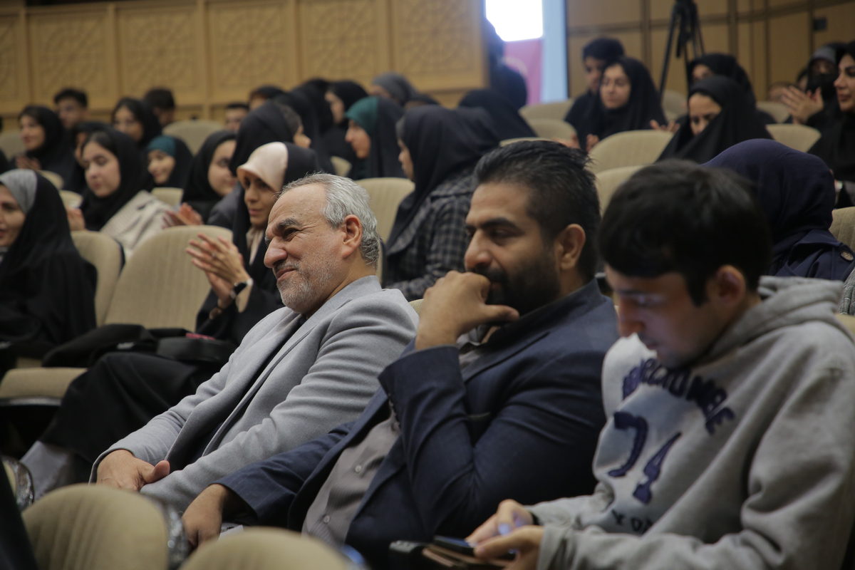 اختتامیه دومین سوگواره ملی هنر و اندیشه عاشورایی (8)