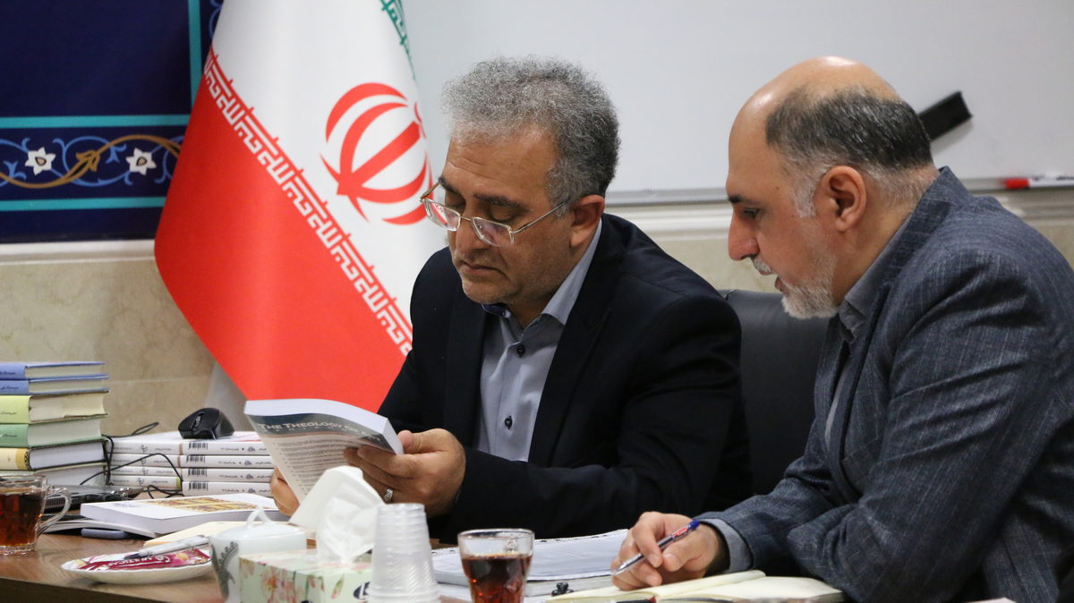 نشست دانشگاه هنر و اندیشه با وزارت فرهنگ و ارشاد (3)