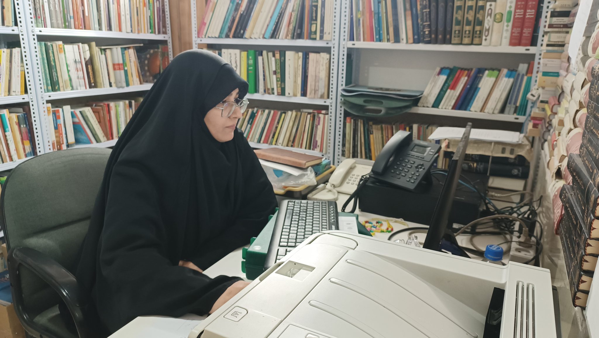کارمندان دانشگاه هنر و اندیشه اسلامی (7)