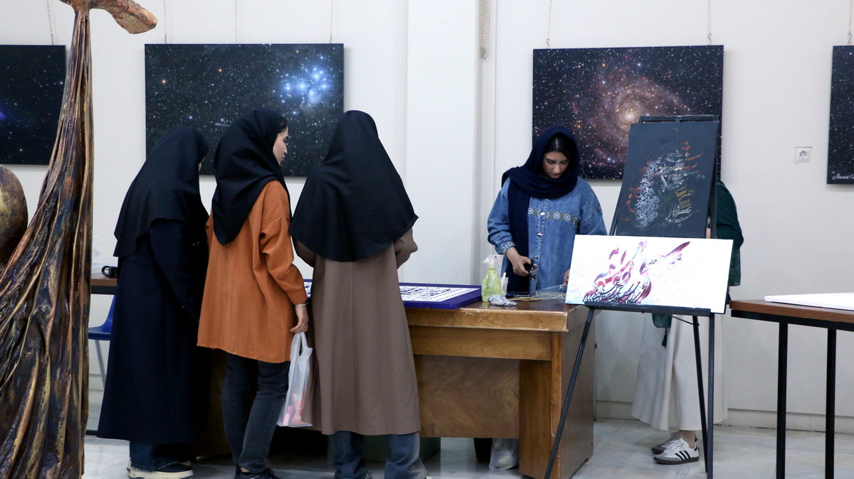 14050213 - گردهمایی معماری - اردیبهشت - حسینی,محدثی,نجفی,رضا عزتی (100)