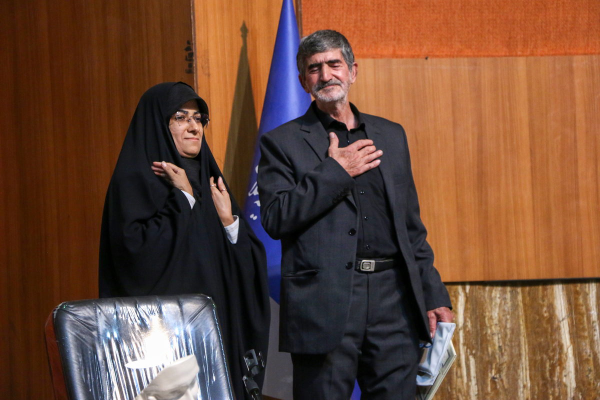 14050213 - گردهمایی معماری - اردیبهشت - حسینی,محدثی,نجفی,رضا عزتی (1078)