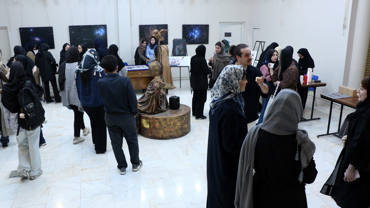 14050213 - گردهمایی معماری - اردیبهشت - حسینی,محدثی,نجفی,رضا عزتی (1114)