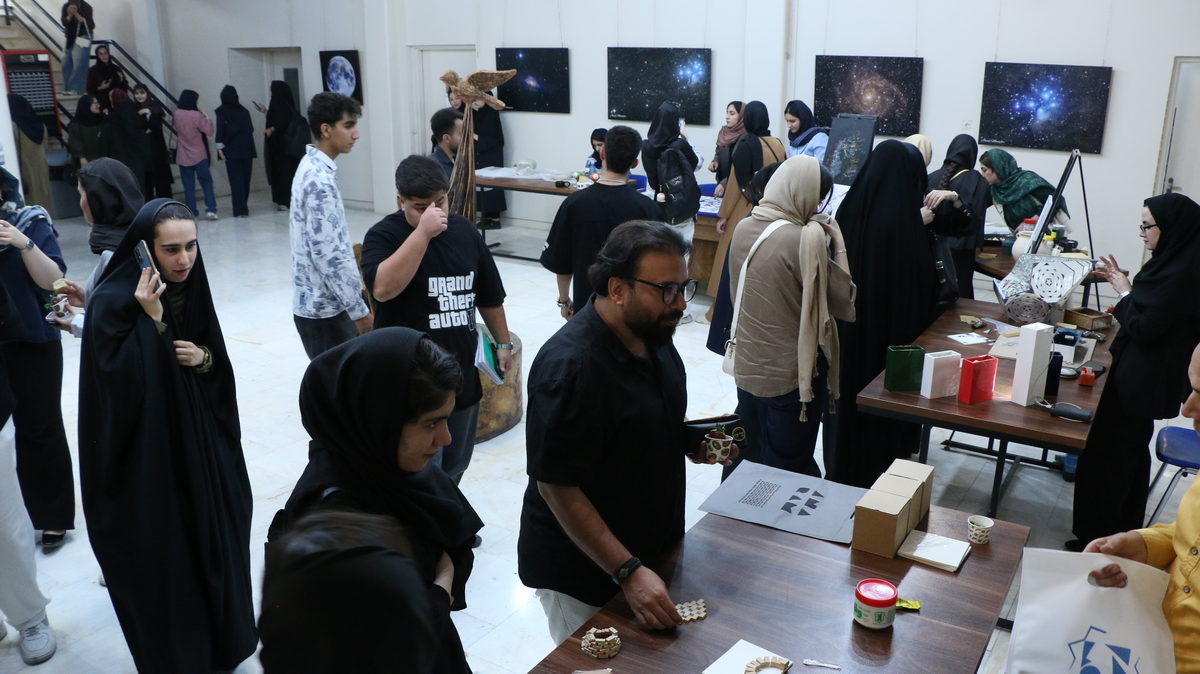 14050213 - گردهمایی معماری - اردیبهشت - حسینی,محدثی,نجفی,رضا عزتی (1118)
