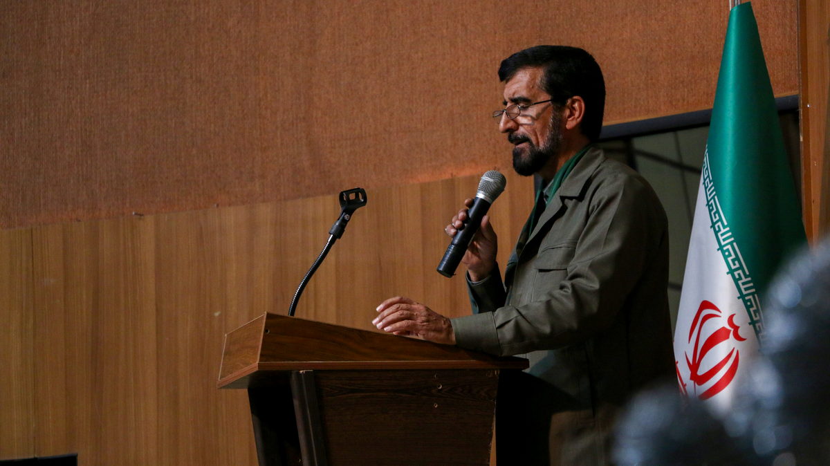 14050213 - گردهمایی معماری - اردیبهشت - حسینی,محدثی,نجفی,رضا عزتی (154)