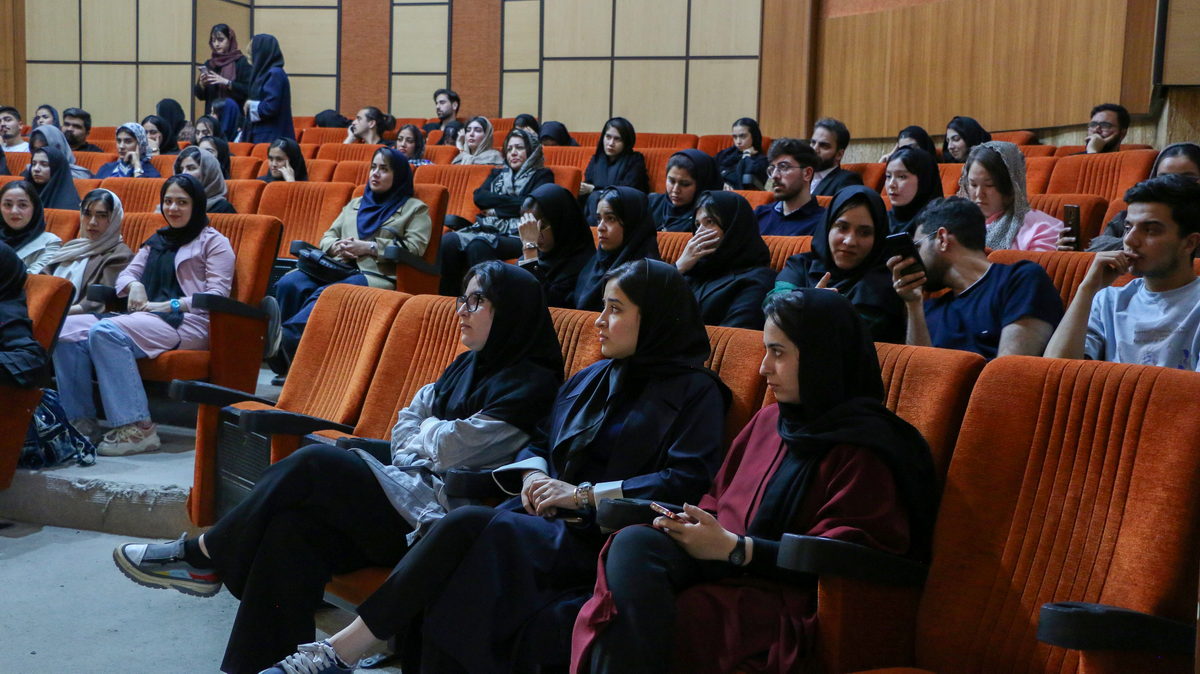 14050213 - گردهمایی معماری - اردیبهشت - حسینی,محدثی,نجفی,رضا عزتی (336)