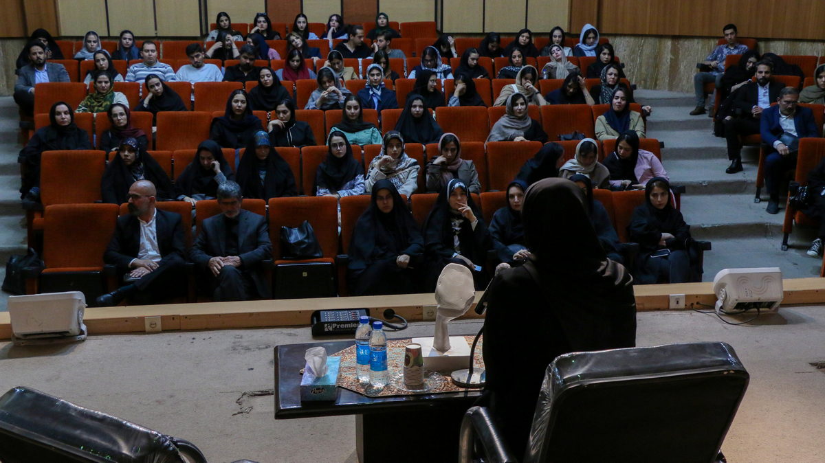 14050213 - گردهمایی معماری - اردیبهشت - حسینی,محدثی,نجفی,رضا عزتی (702)