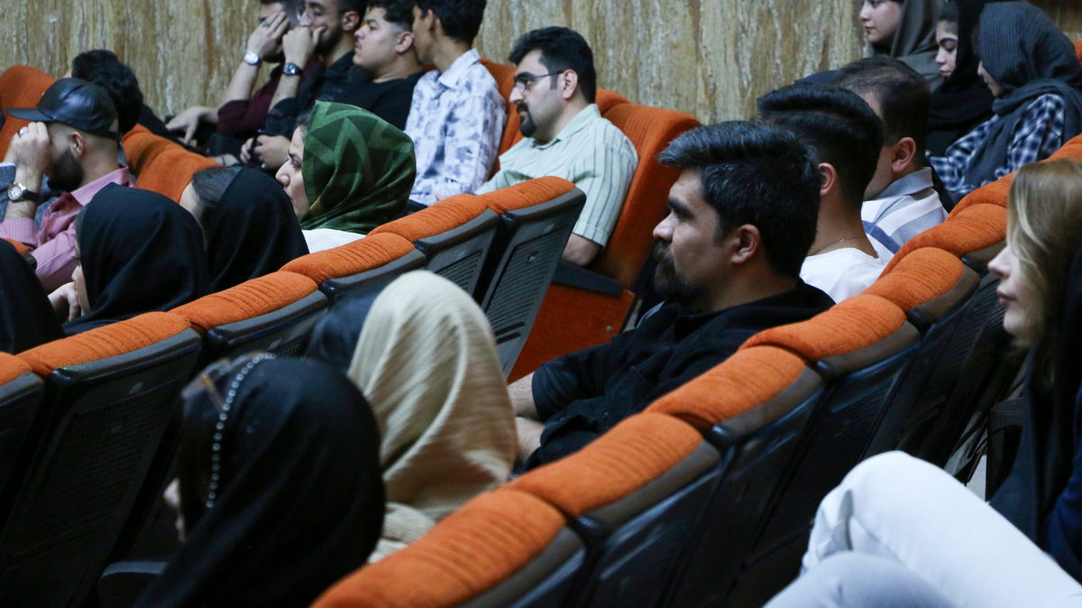 14050213 - گردهمایی معماری - اردیبهشت - حسینی,محدثی,نجفی,رضا عزتی (988)