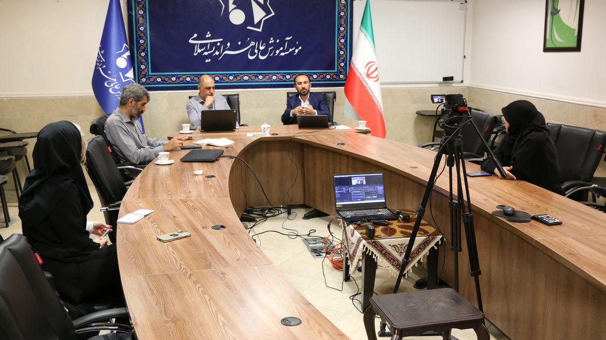14050215 - کرسی علمی ترویجی شانزدهمین نشست - فردوسی,پارسا,جهانگشا (055)