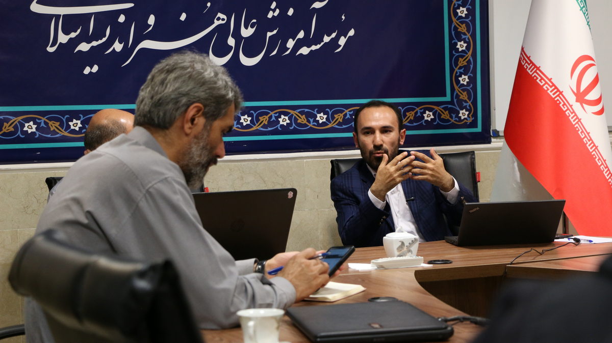 14050215 - کرسی علمی ترویجی شانزدهمین نشست - فردوسی,پارسا,جهانگشا (078)