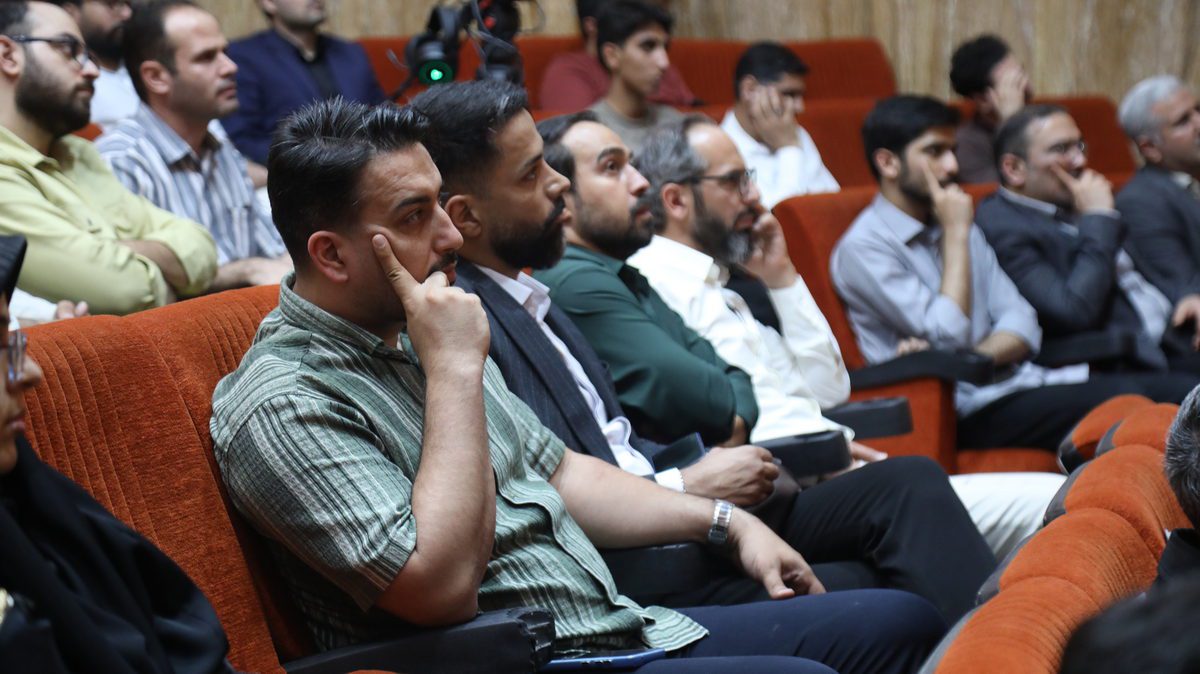 بزرگداشت مهندس نقره کار - جمعیت (33)